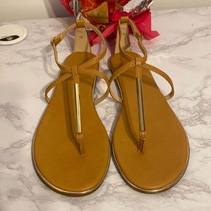 Women flat sandals